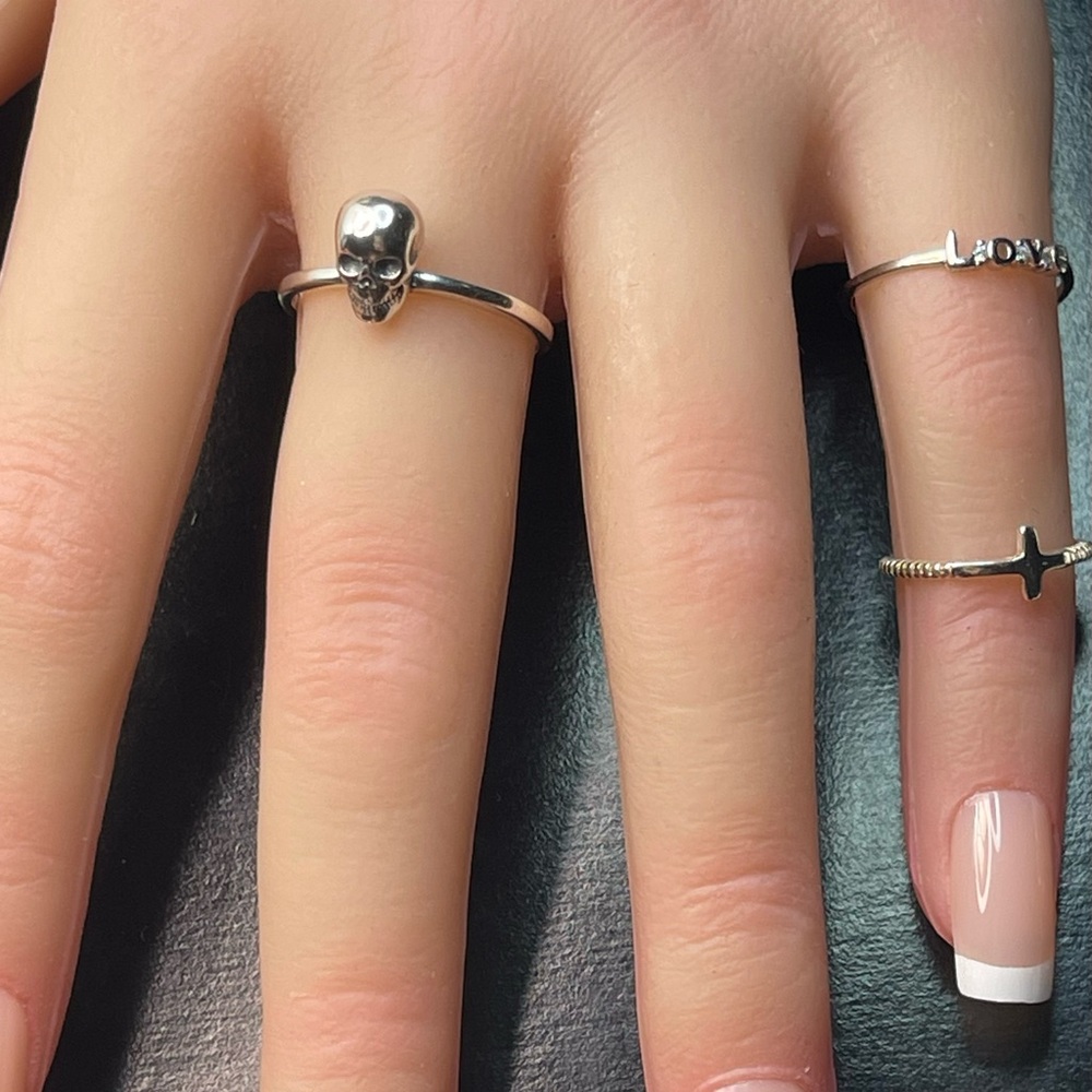 Size 8 Solid 925 Silver Skull Ring - image 6